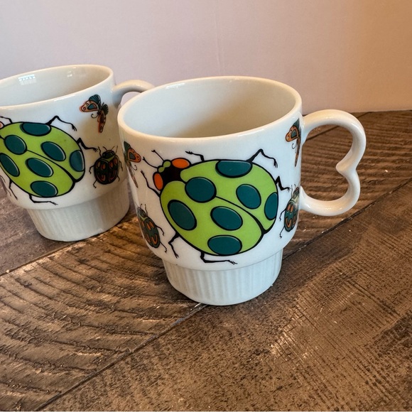Vintage 1970s Stackable Mug Cups Green Ladybug Japan MCM Kitchen Set Of 2 - Picture 2 of 7
